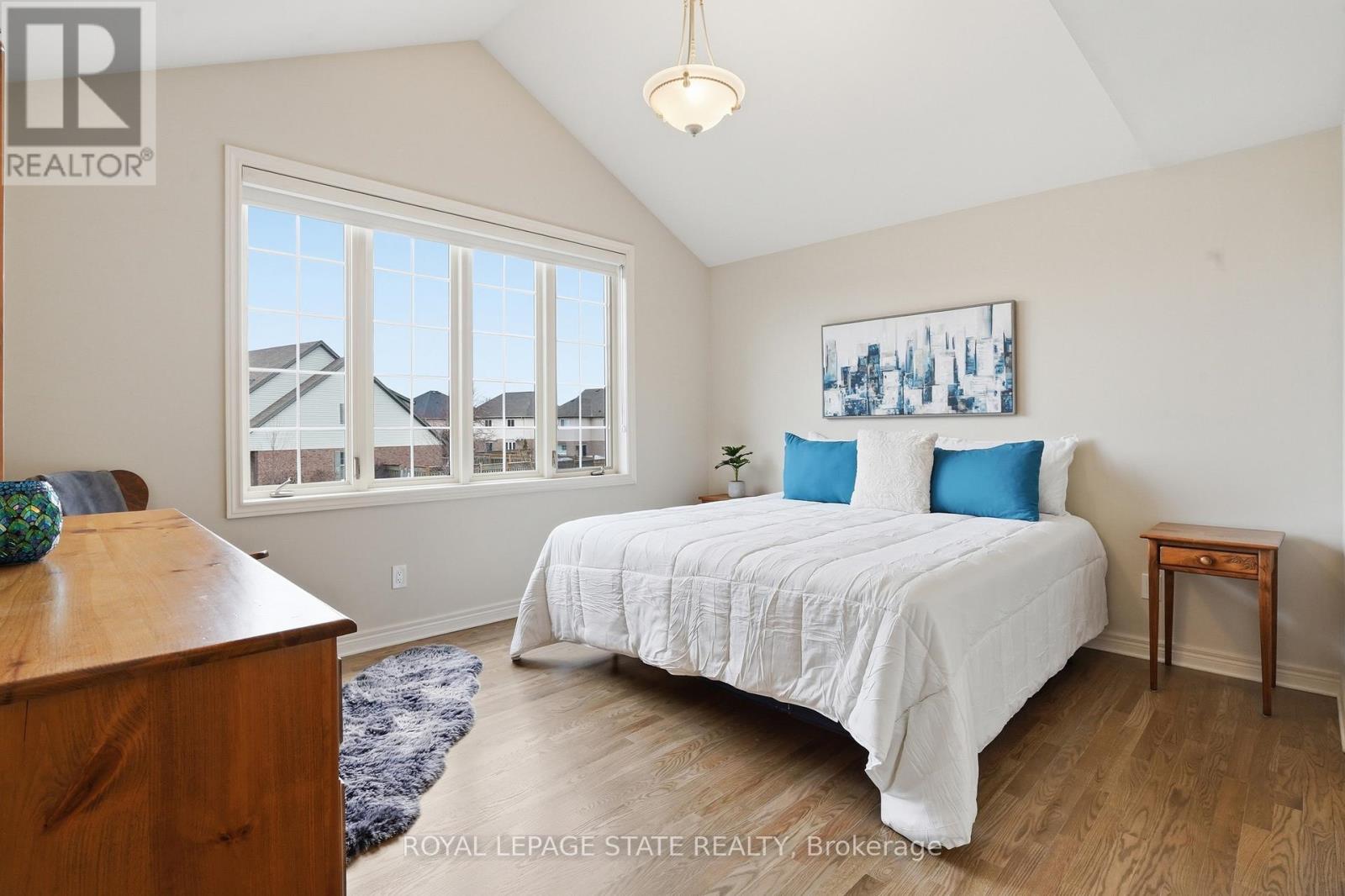 56 MCCAFFERY CRESCENT - 24