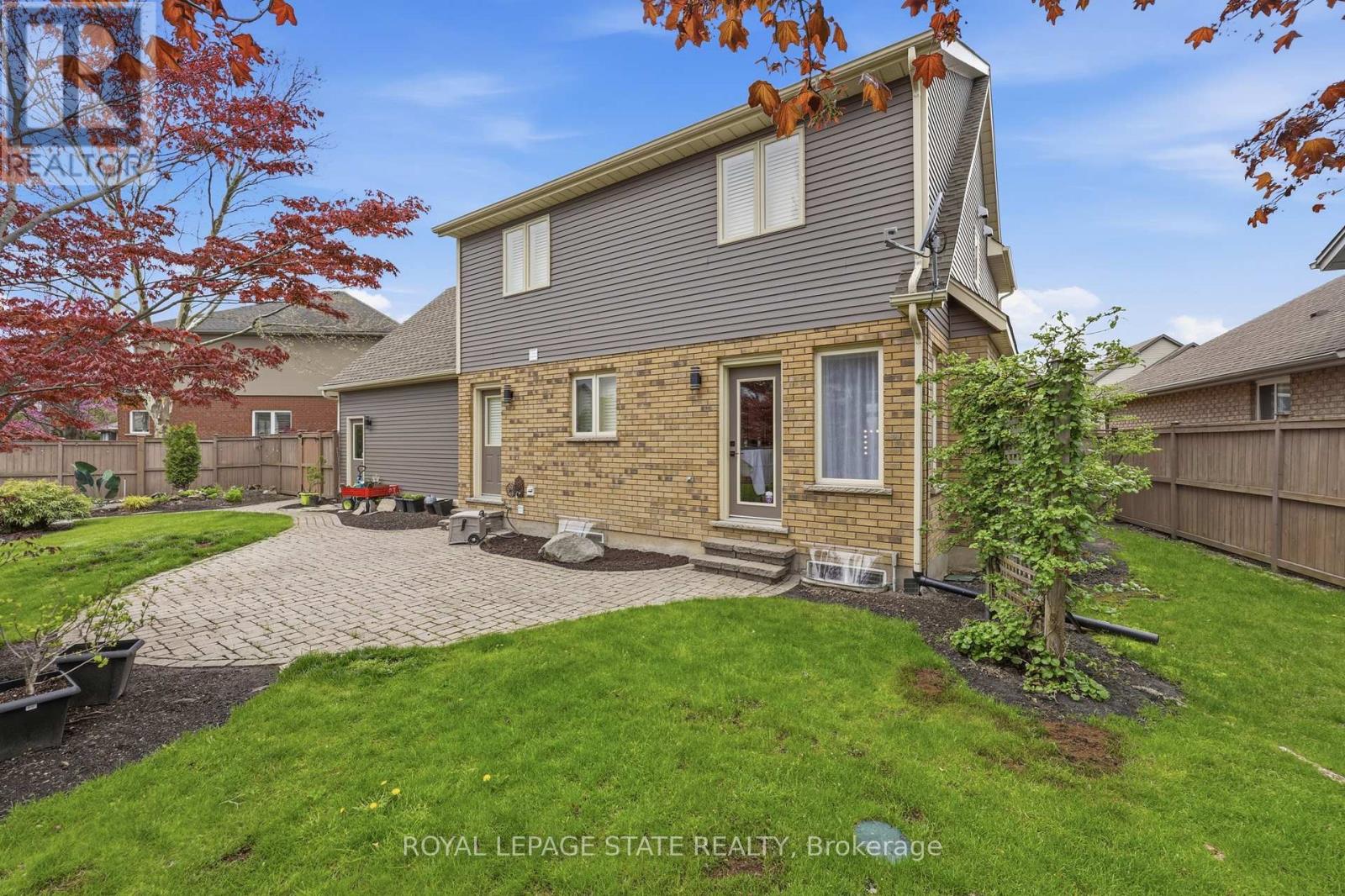 56 MCCAFFERY CRESCENT - 46