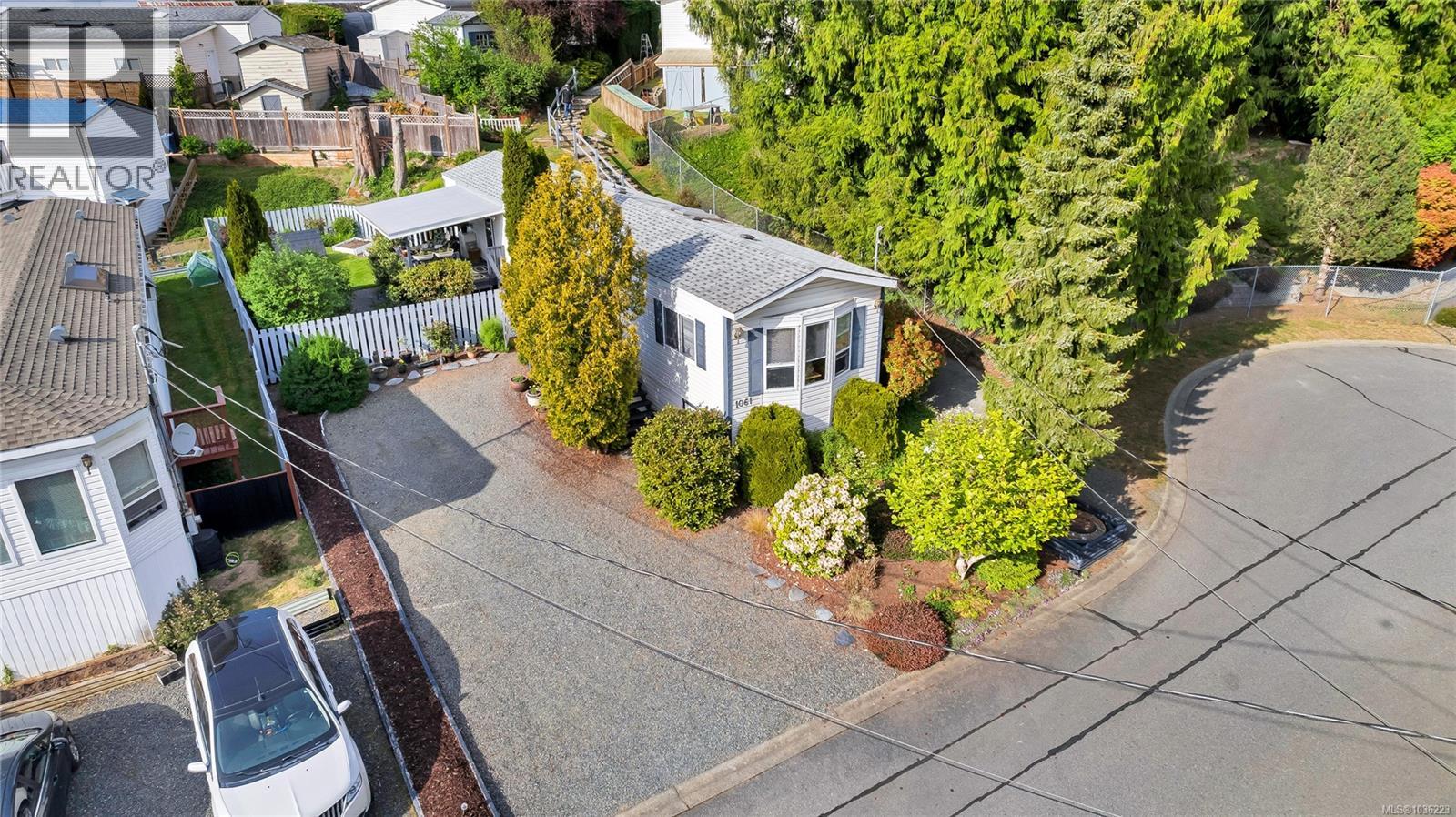 1061 Waterman Rd - 1