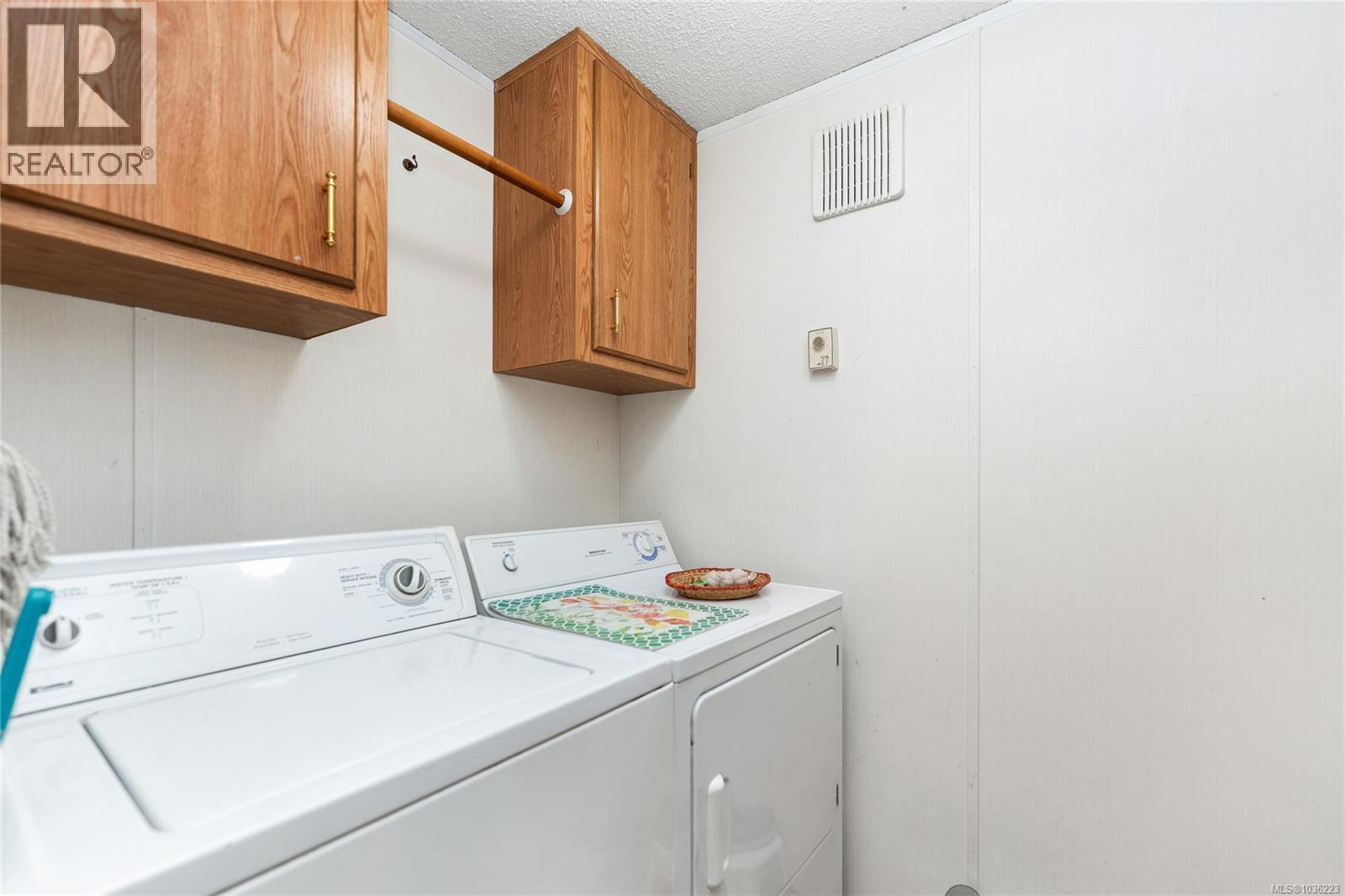 1061 Waterman Rd - 17