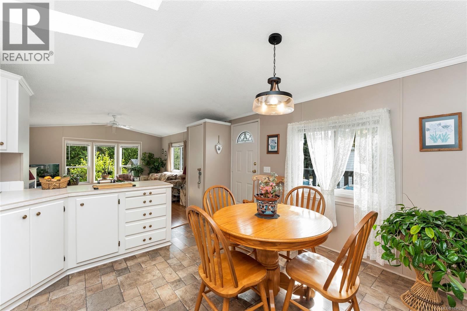 1061 Waterman Rd - 6