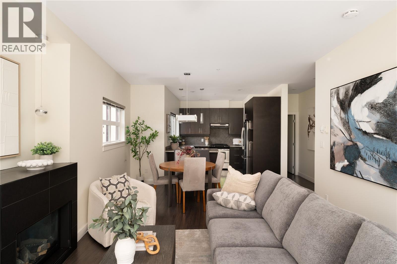 #2 1234 Johnson St - 10