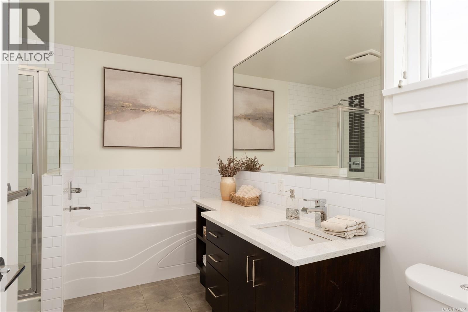 #2 1234 Johnson St - 21