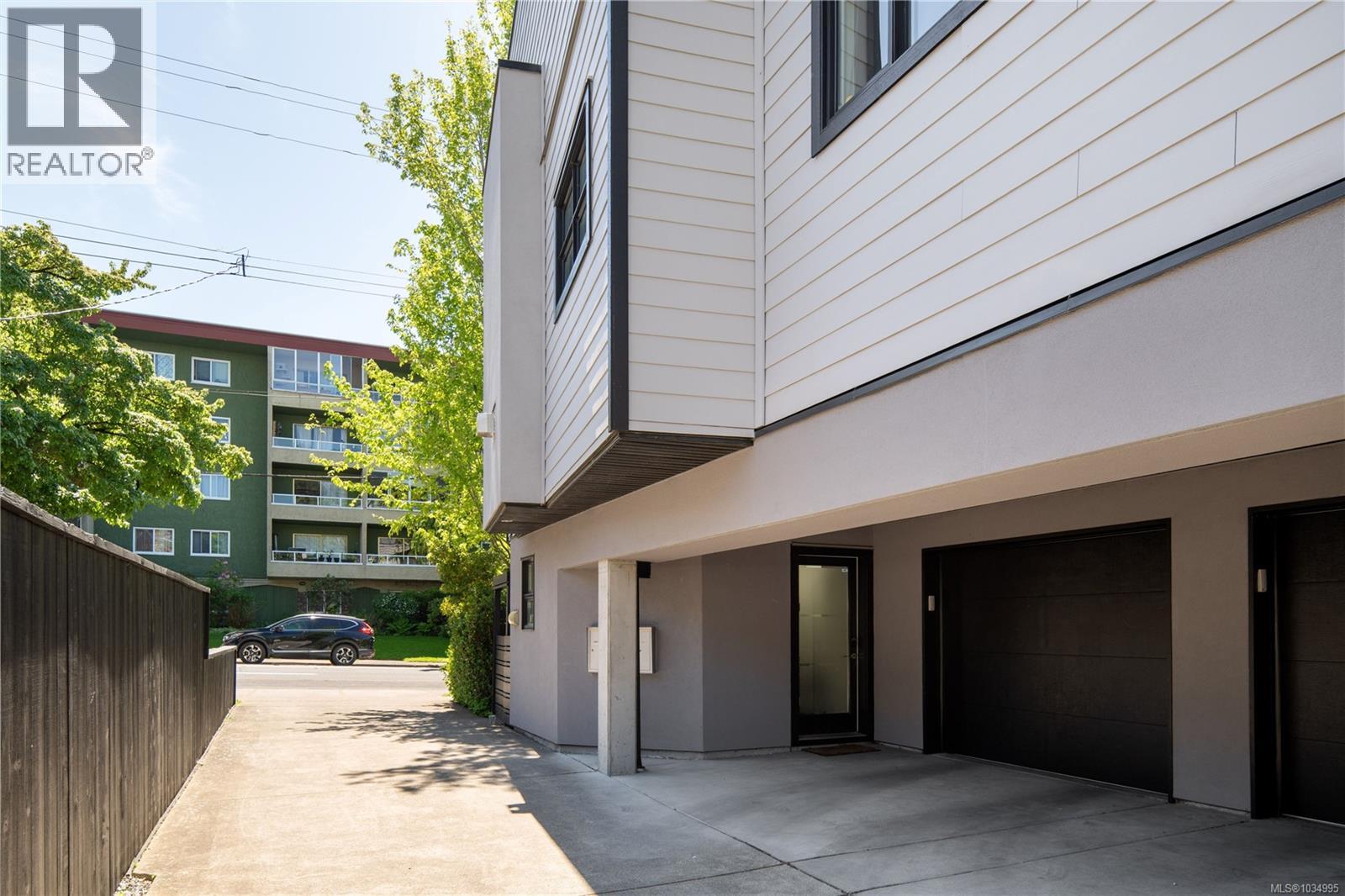 #2 1234 Johnson St - 29