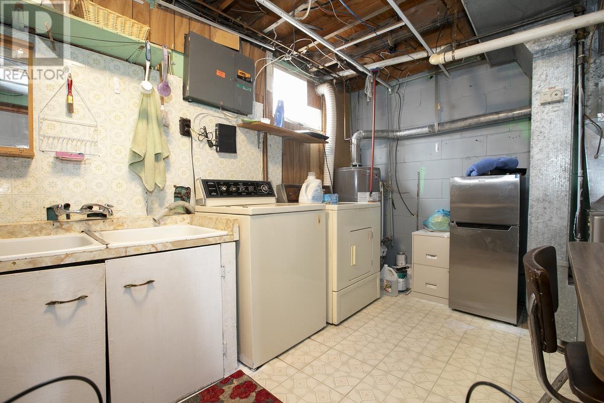 33 Kingsmount BLVD, Sault Ste. Marie, Ontario, P6B3L7 — Photo 38