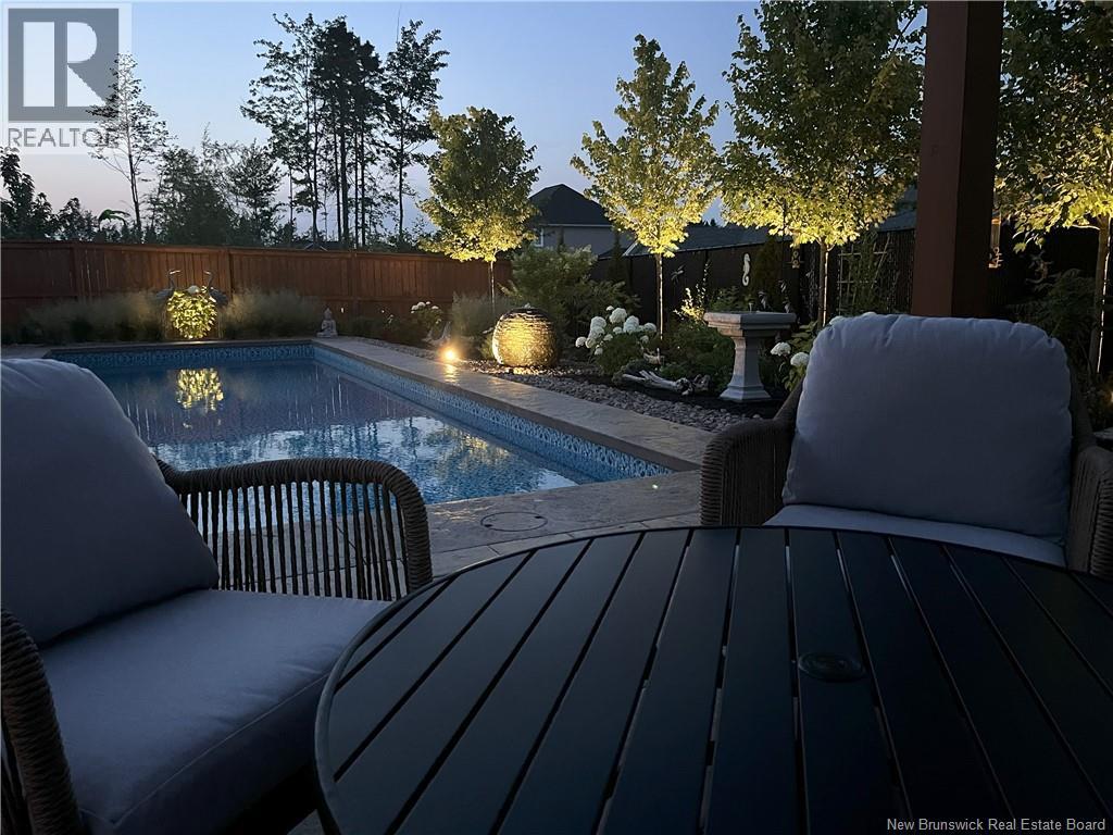 11 Rosebank Crescent - 44