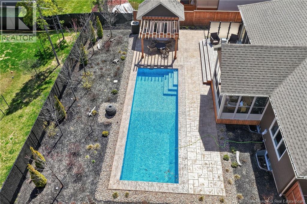 11 Rosebank Crescent - 45