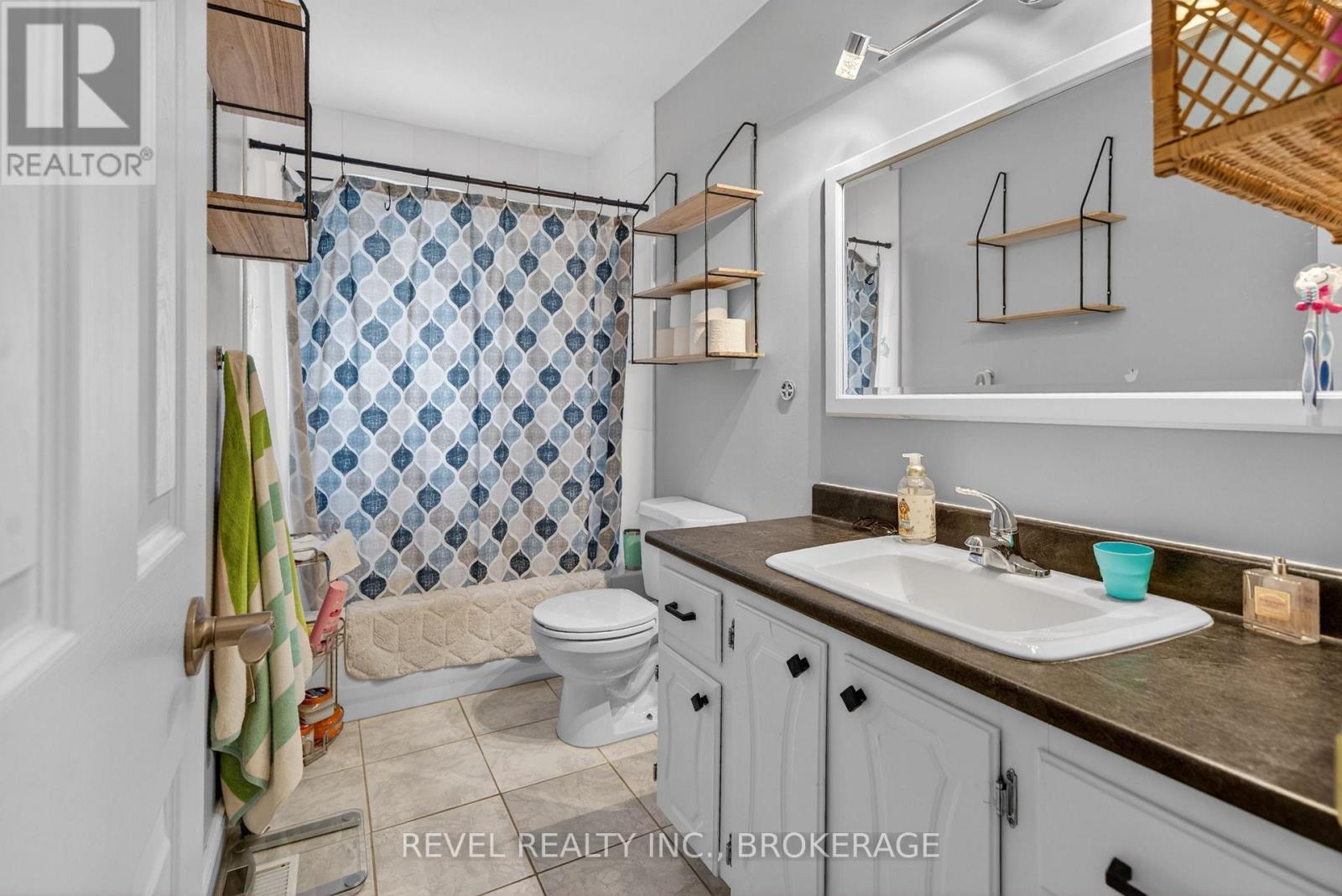 694 HIGH GATE PARK DRIVE - 17