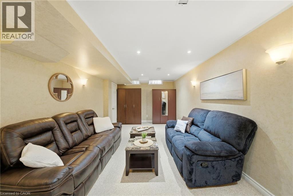 11 TOMAHAWK Drive, Grimsby, Ontario, L3M5G4 — Photo 10