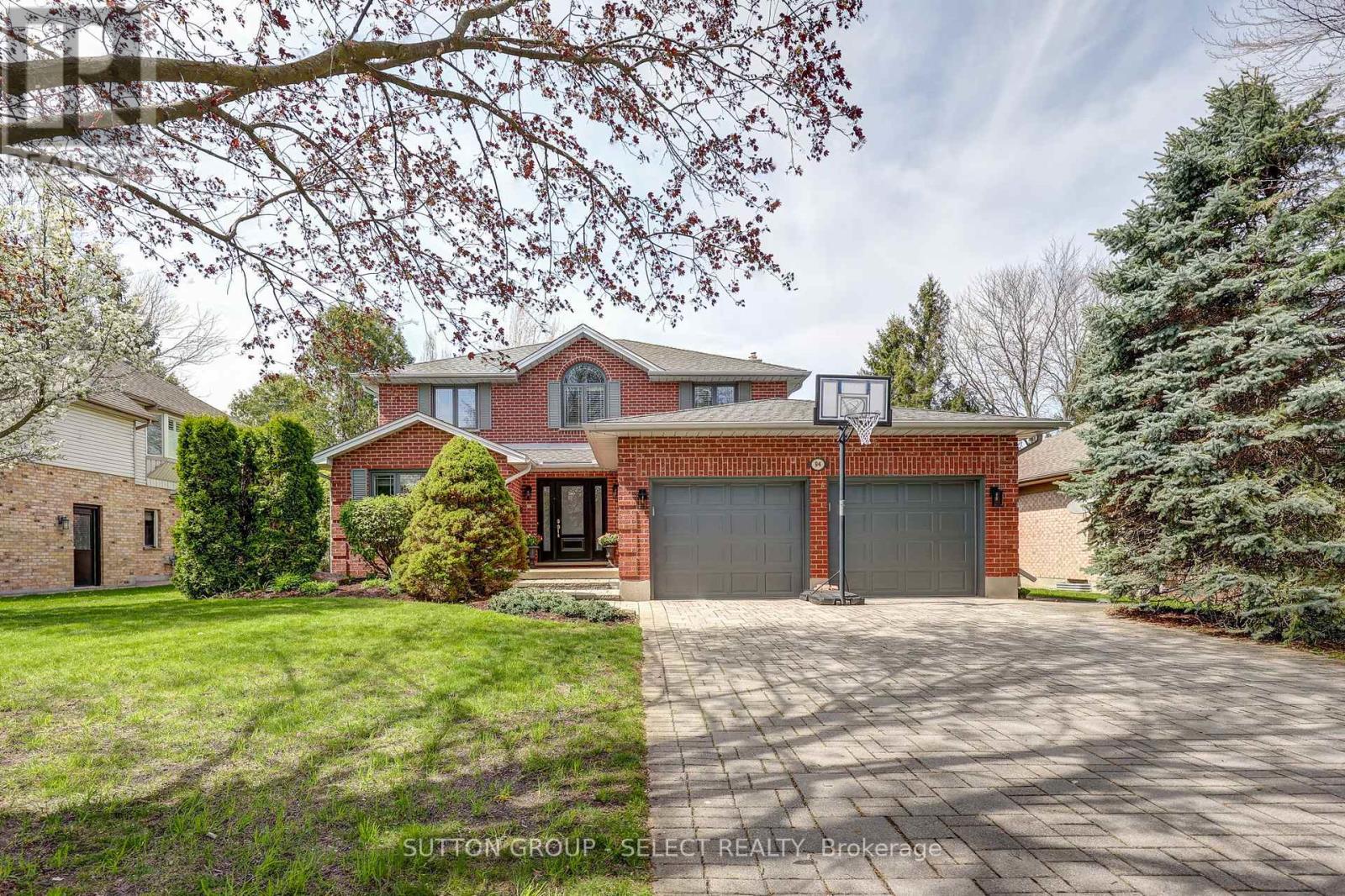 94 CARRIAGE HILL DRIVE - Image 2