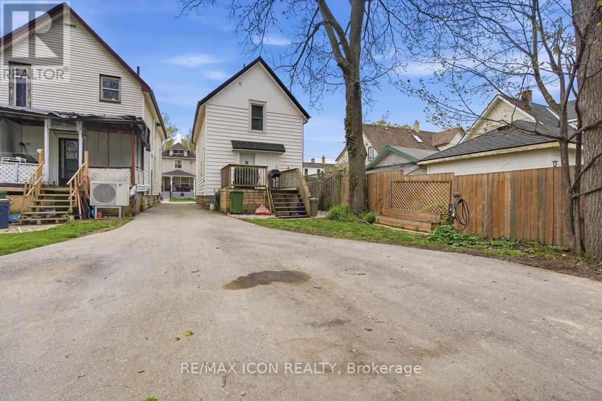 67 ELYSIAN STREET - 32
