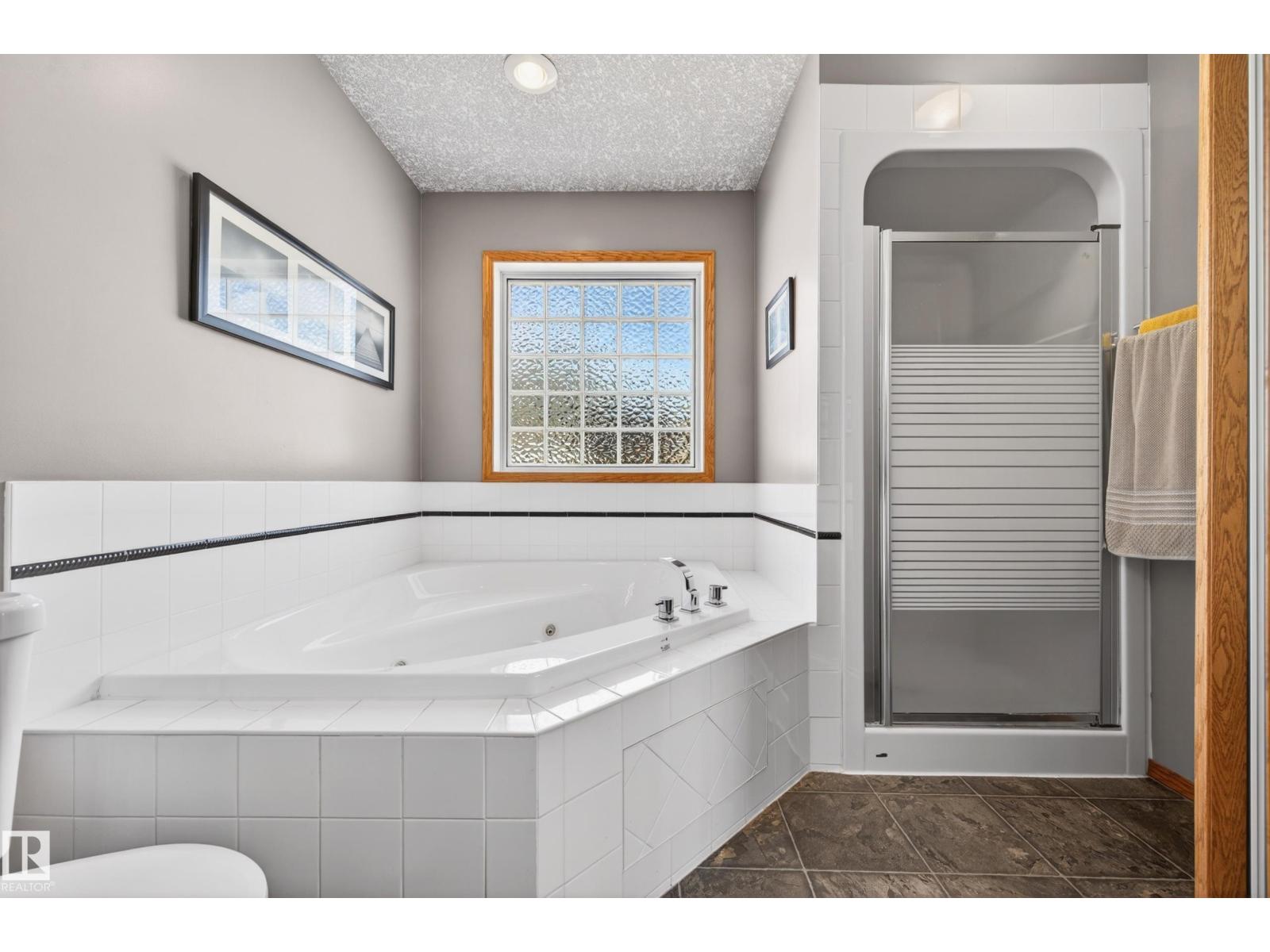4217 55 AV - 19