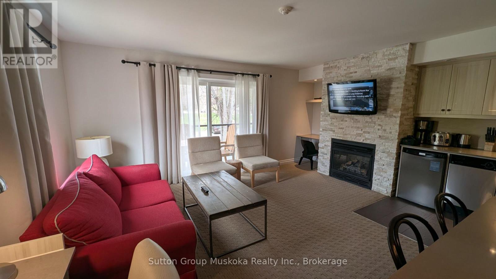 #52-207 1235 DEERHURST DRIVE - 1
