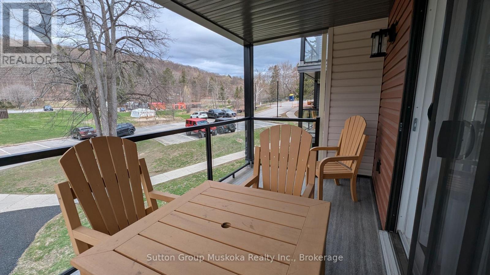 #52-207 1235 DEERHURST DRIVE - 4