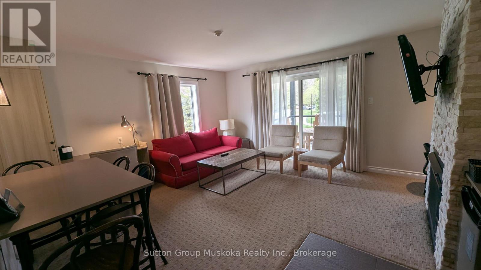 #52-207 1235 DEERHURST DRIVE - 6