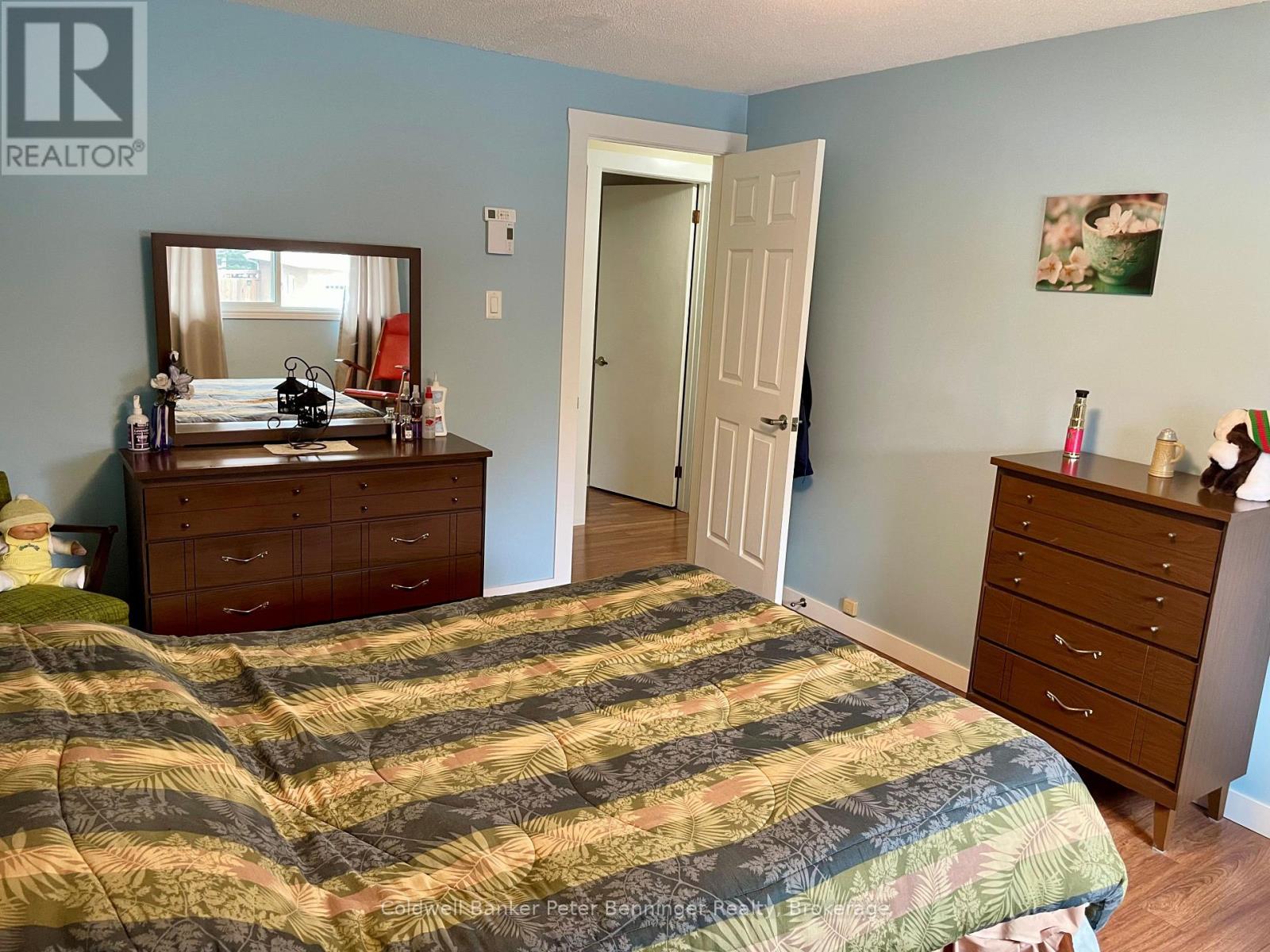1038 WELLINGTON STREET - 19