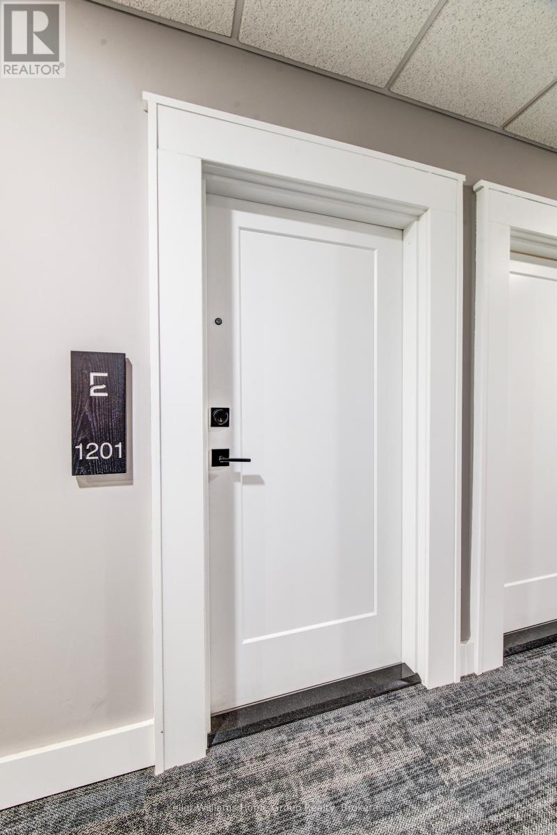 #1201 71 WYNDHAM STREET S - 4