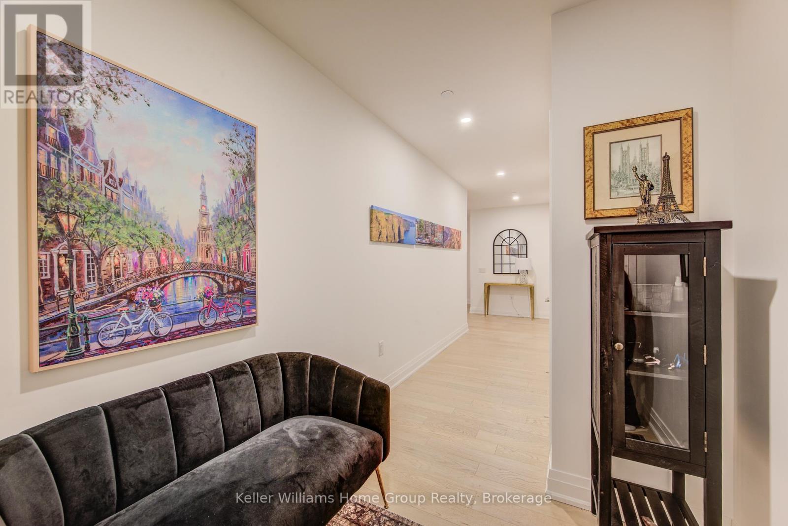 #1201 71 WYNDHAM STREET S - 6