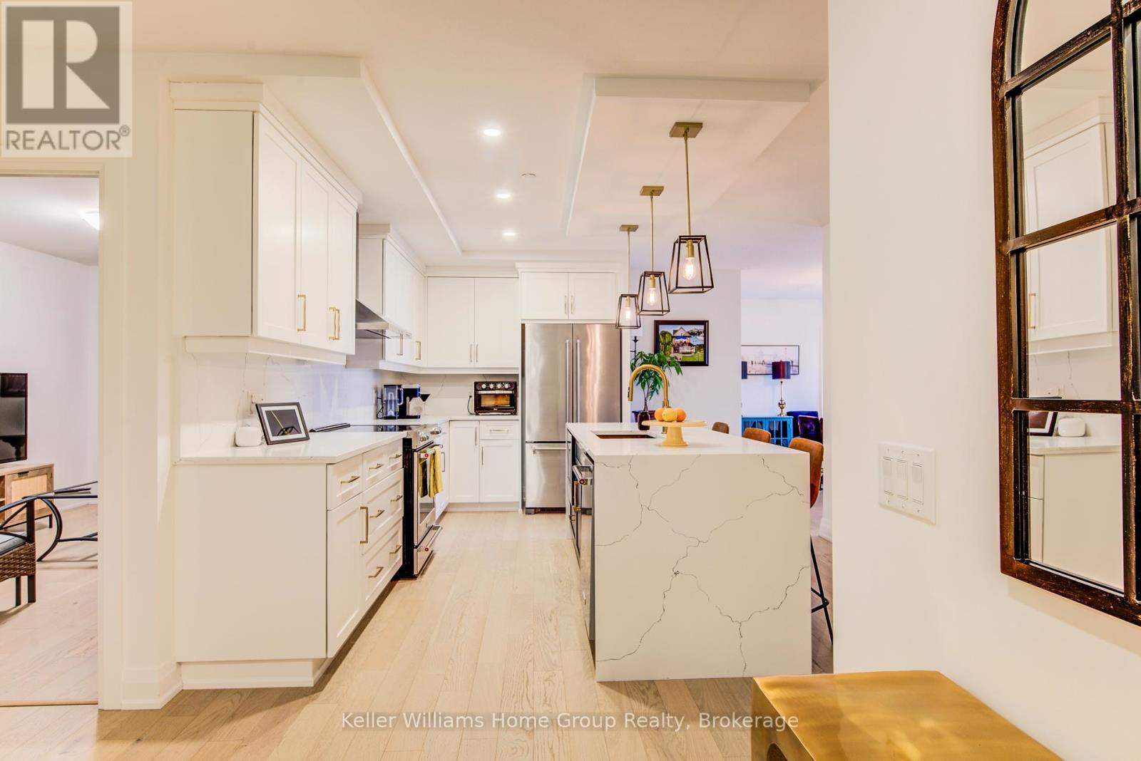 #1201 71 WYNDHAM STREET S - 8