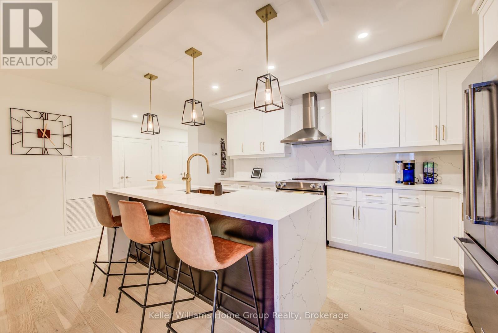#1201 71 WYNDHAM STREET S - 9