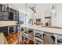 202 & 206 - 12 Bigwin Island, Lake Of Bays, ON P0B1A0 Photo 18