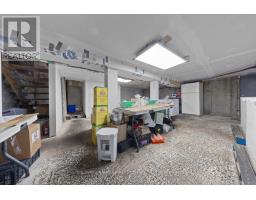 827 Somerset Street W, Ottawa, ON K1R6R4 Photo 9