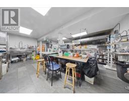 827 Somerset Street W, Ottawa, ON K1R6R4 Photo 13