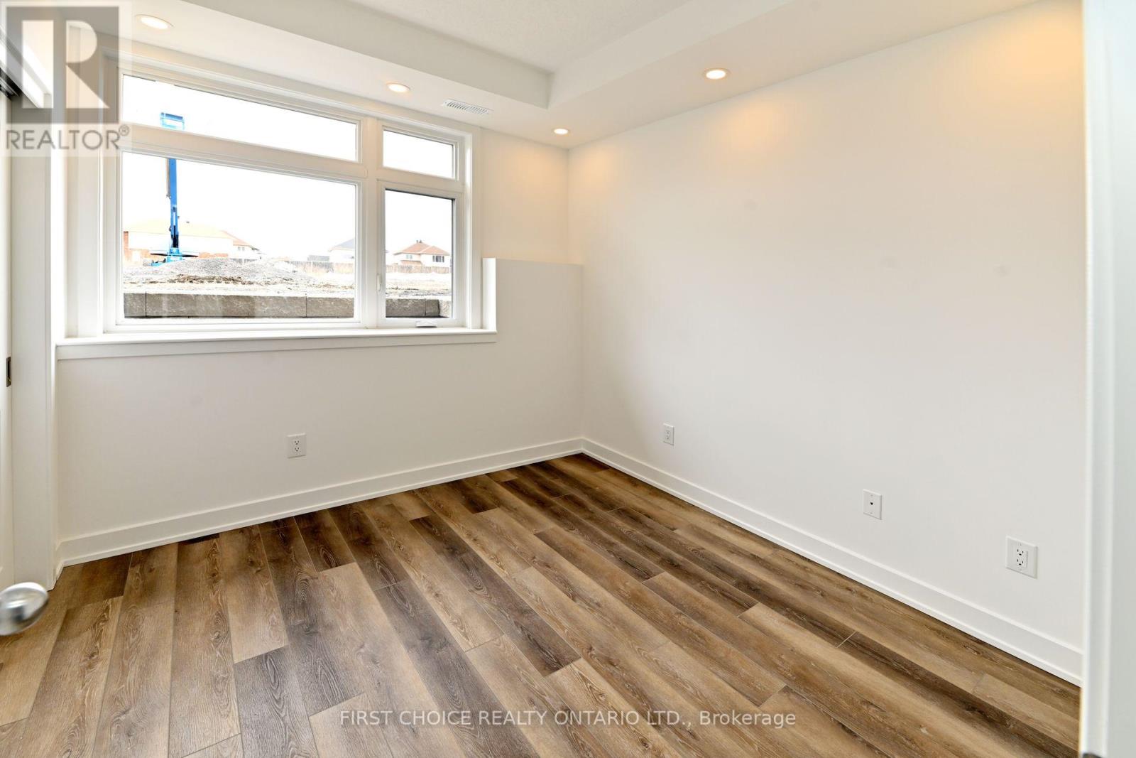 #K 410 ROLLING MEADOW CRESCENT - 16