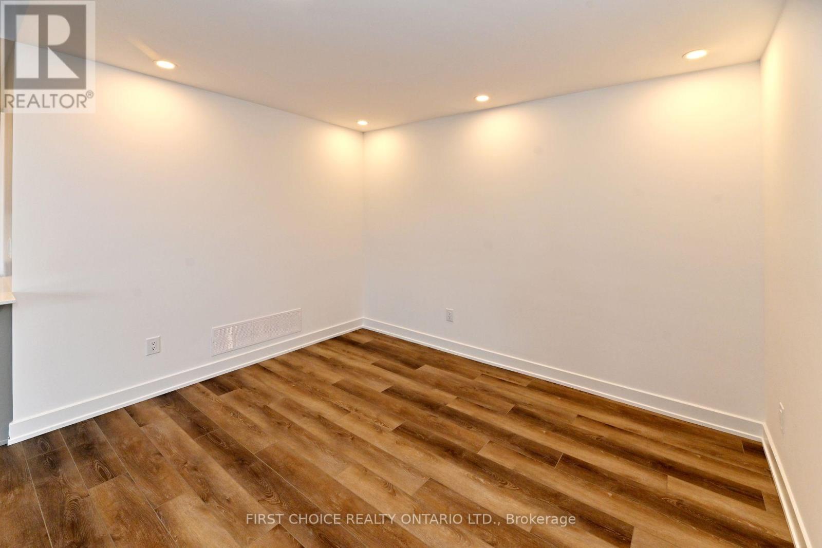 #K 410 ROLLING MEADOW CRESCENT - 9