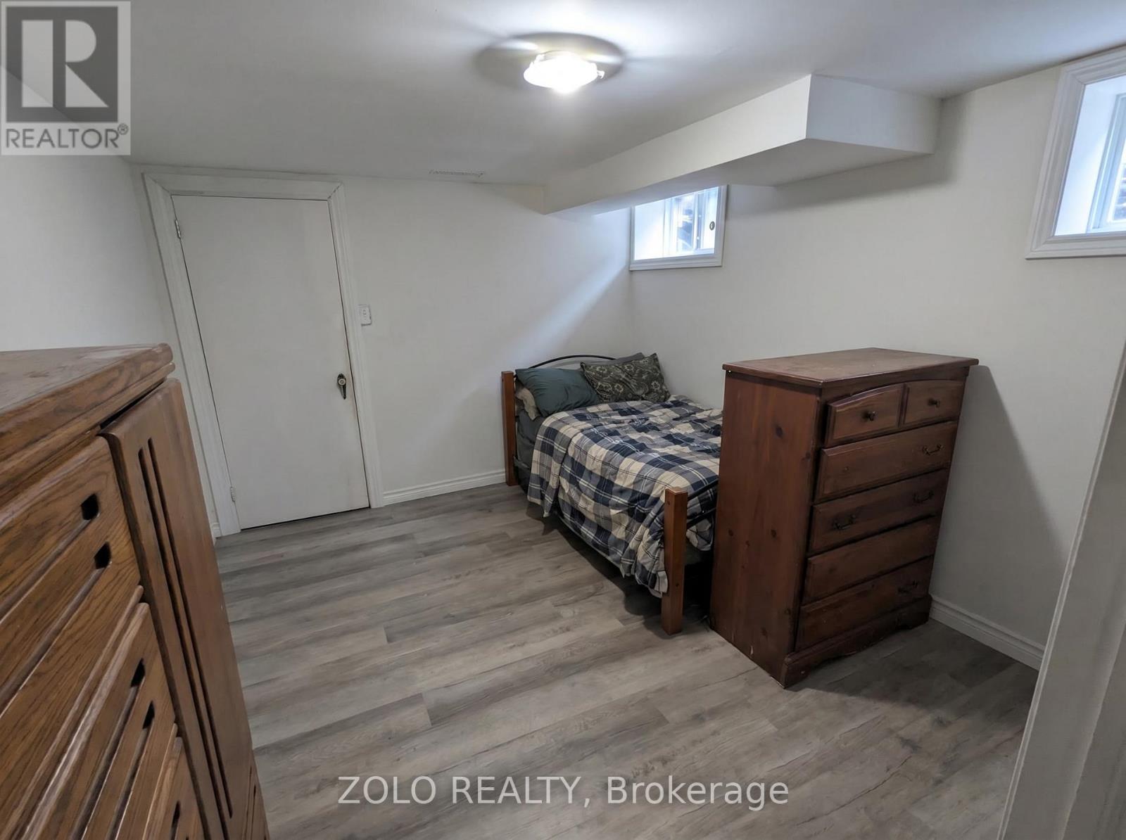 369 ATHOL STREET E - 8