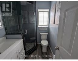 Bedroom 3 - 369 Athol Street E, Oshawa, ON L1H1K9 Photo 6