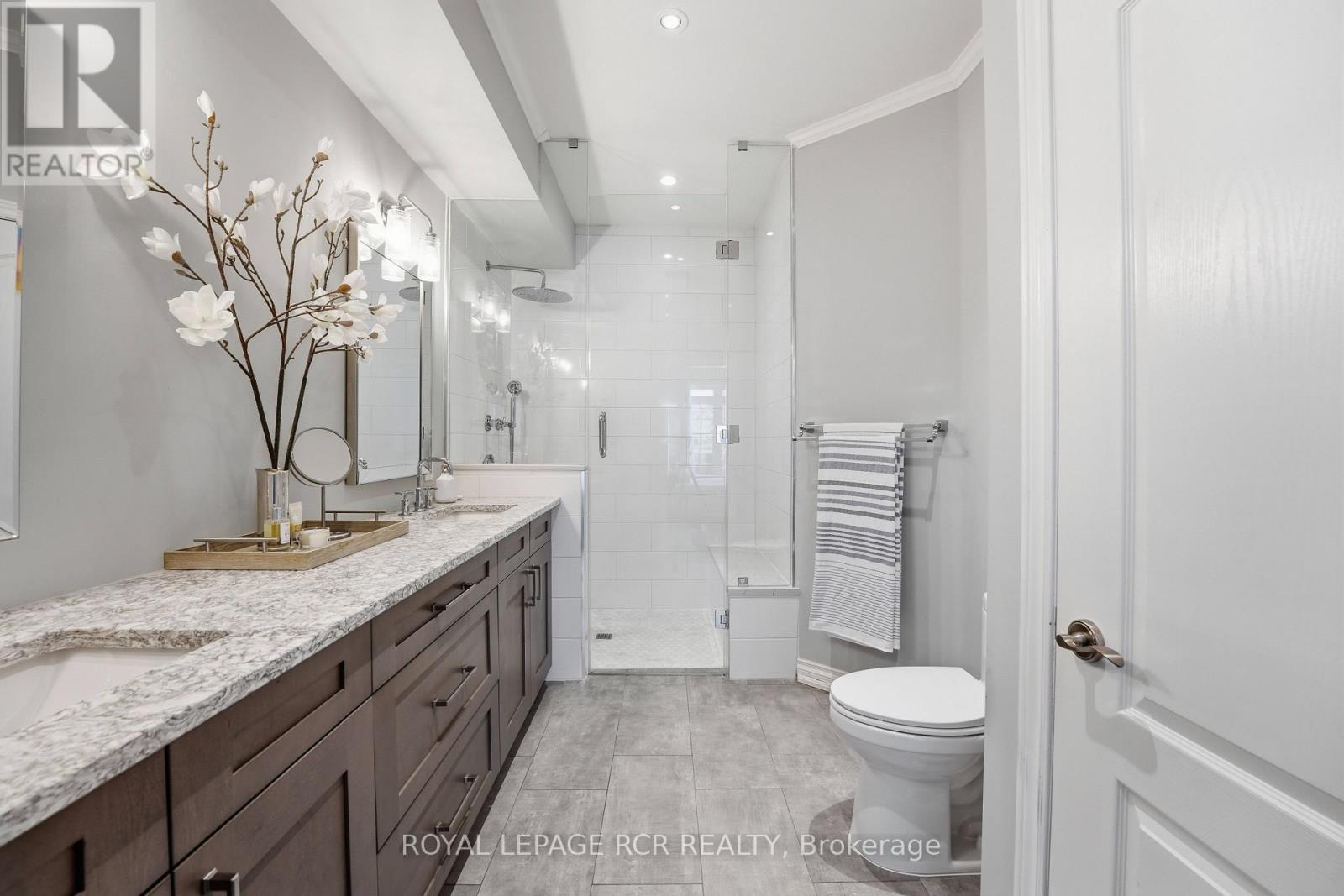 #107 16 BONNELL CRESCENT - 14