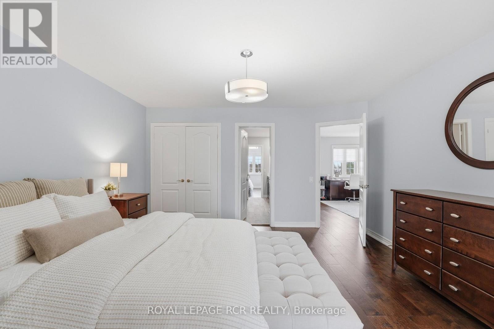 #107 16 BONNELL CRESCENT - 22
