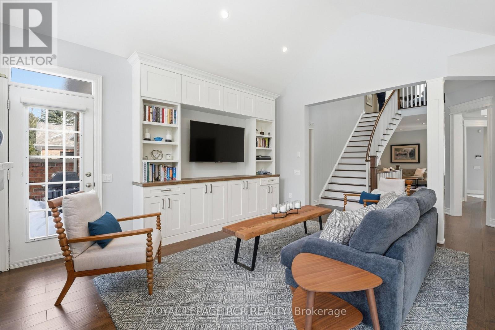 #107 16 BONNELL CRESCENT - 6