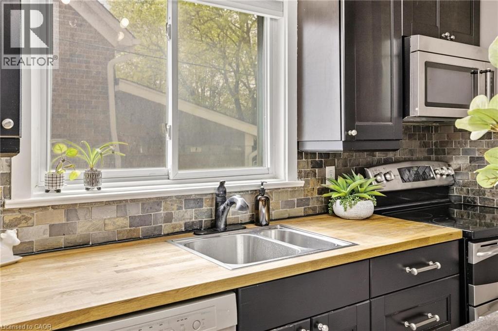 201 BEDFORD Road, Kitchener, Ontario, N2G3A5 — Photo 25