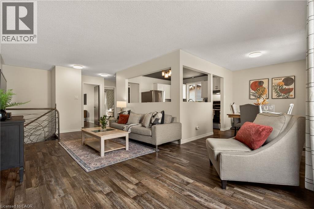 52 LATZER Crescent, Brantford, Ontario, N3V1E1 — Photo 17
