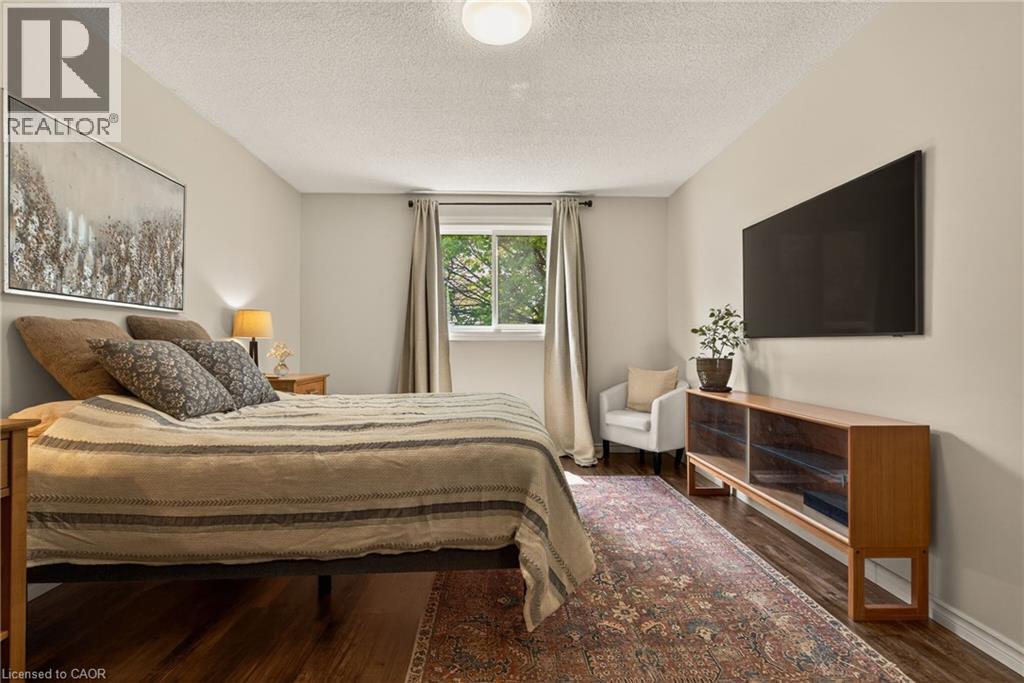 52 LATZER Crescent, Brantford, Ontario, N3V1E1 — Photo 11