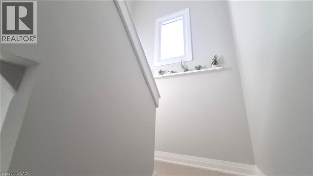 129 MOORE Avenue S - 11