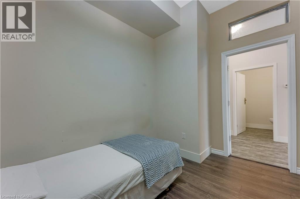 253 ALBERT Street Unit# 202, Waterloo, Ontario, N2L0G3 — Photo 6