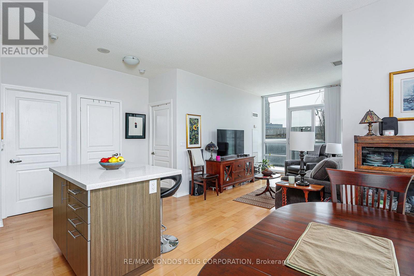 #206 15 LEGION ROAD - 7