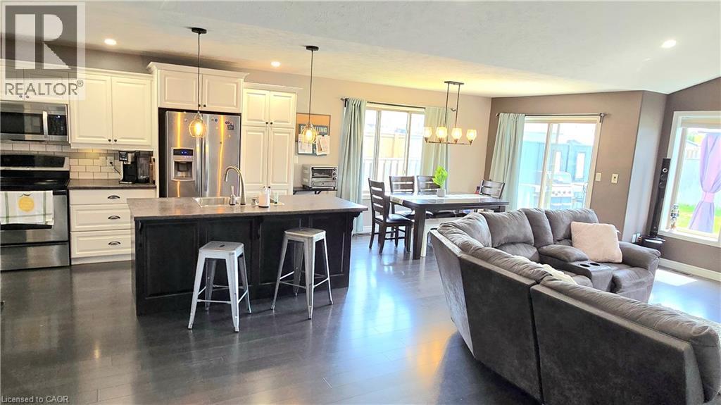 62 DRIFTWOOD Drive - 3