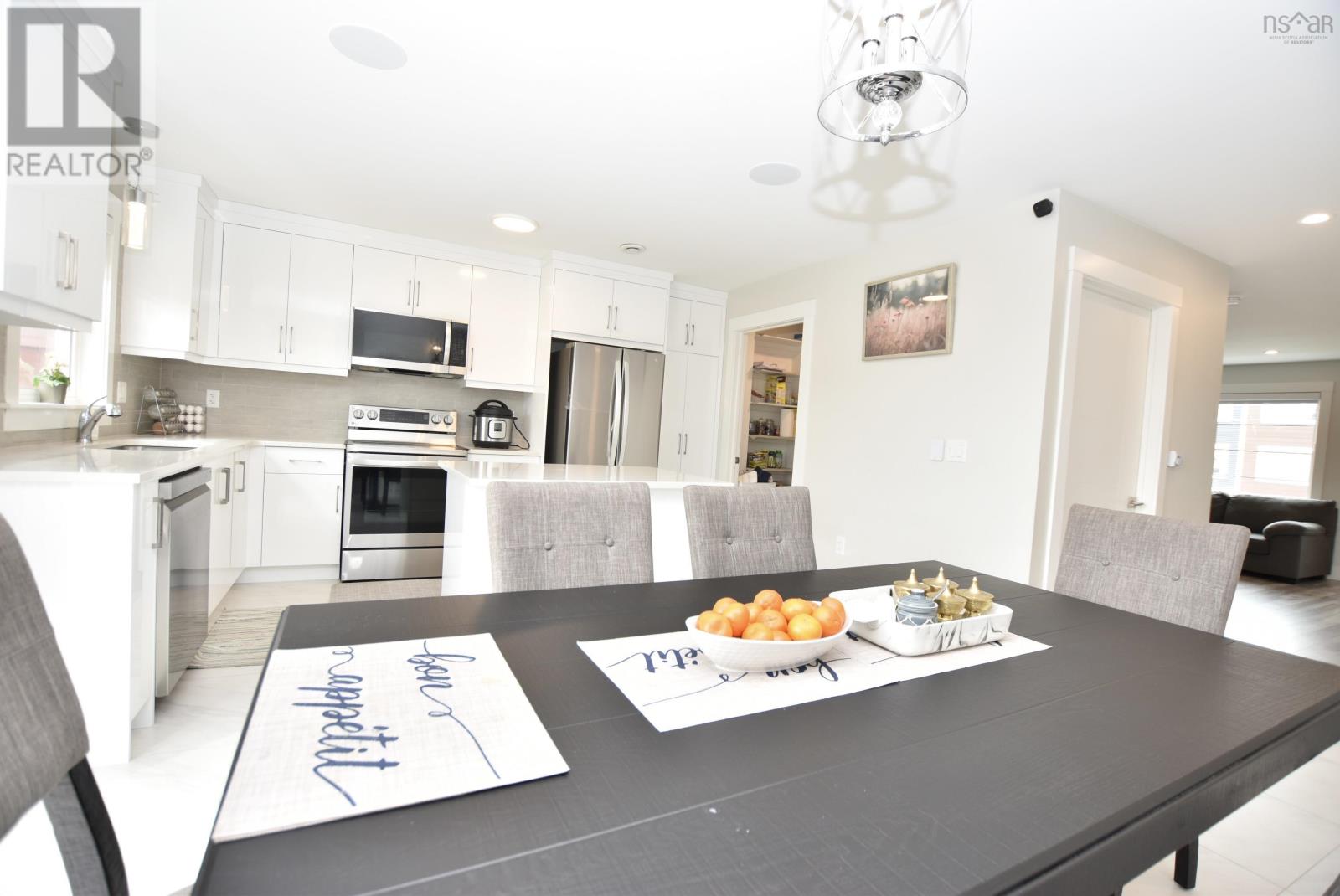 Property 21 of 23 of 17 Grosse Street