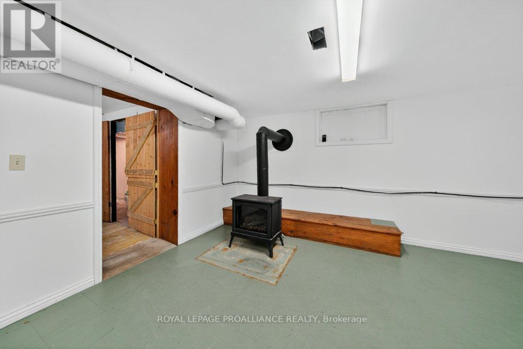 1205 HEAD ROAD - 31