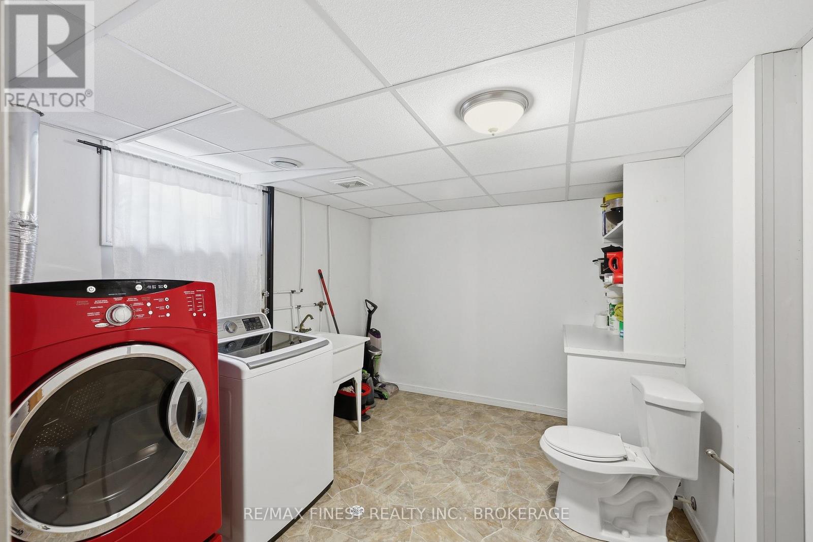 1466 ADAMS AVENUE - 32