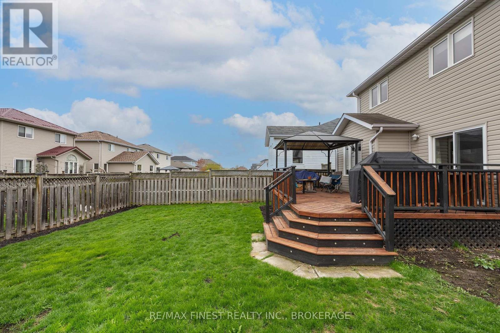 1466 ADAMS AVENUE - 41