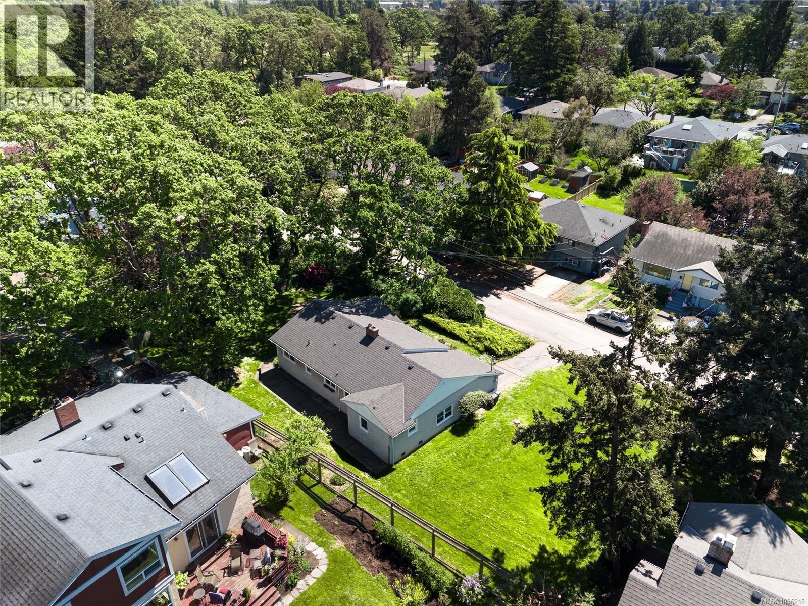 1290 Derby Rd - 33
