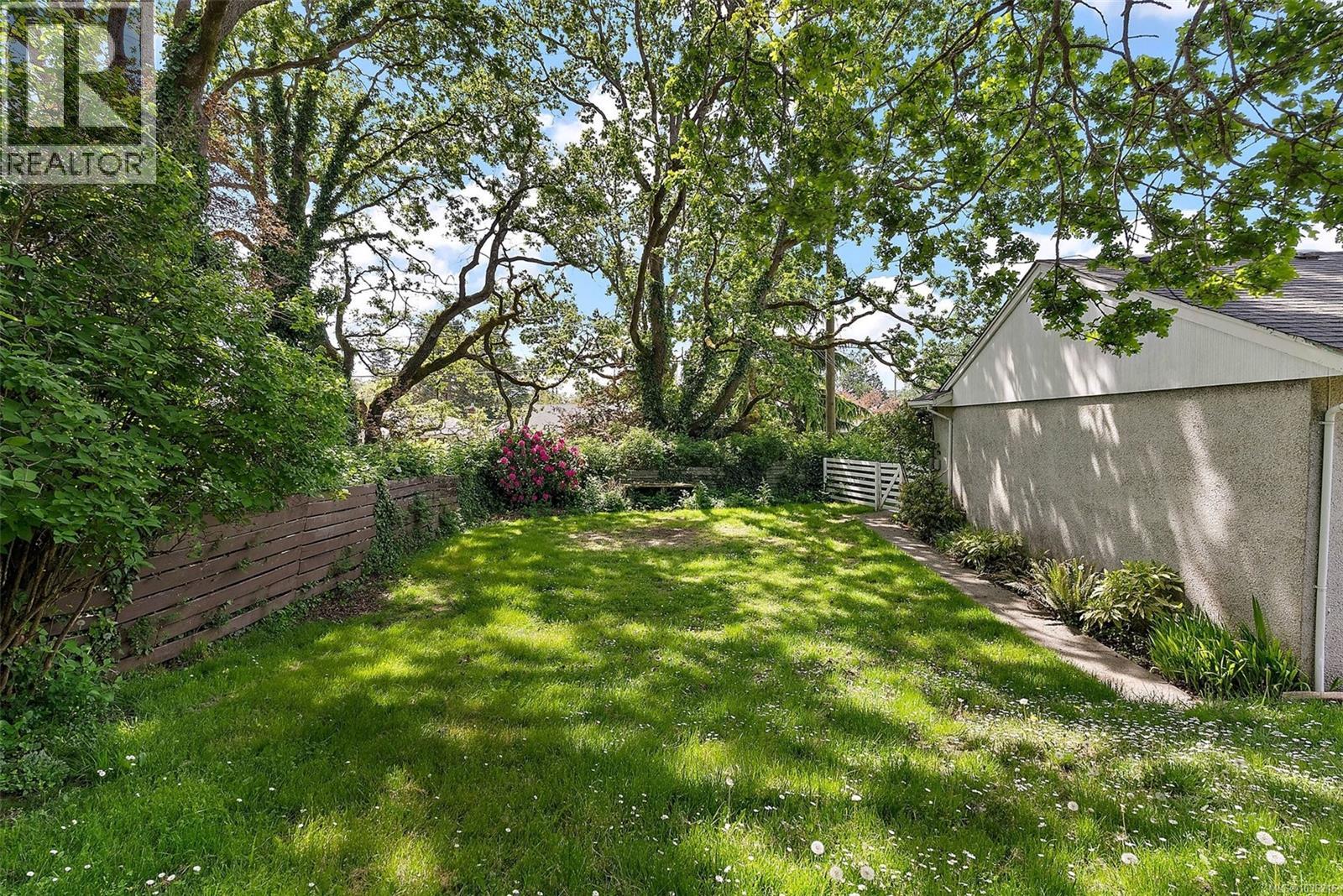 1290 Derby Rd - 5