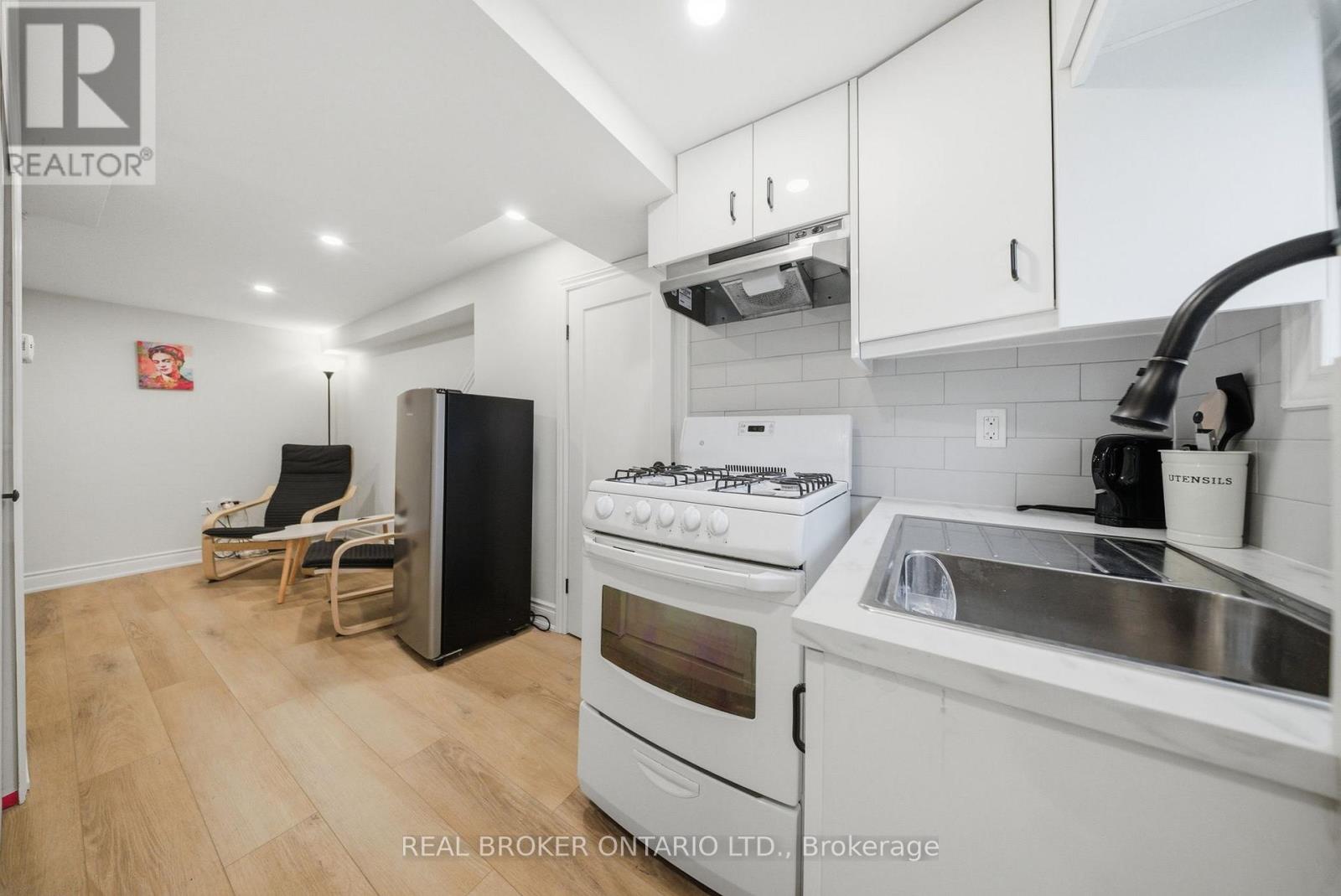 129 DURHAM STREET - 29
