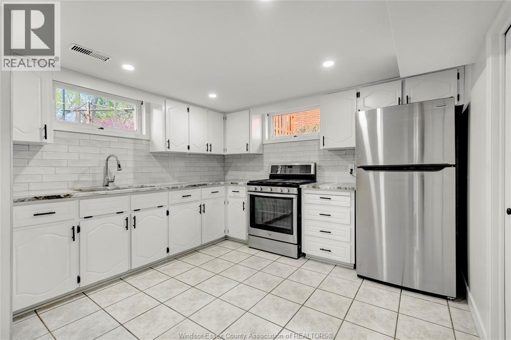 1910 KENT STREET, Windsor, Ontario, N9E3R3 — Photo 15