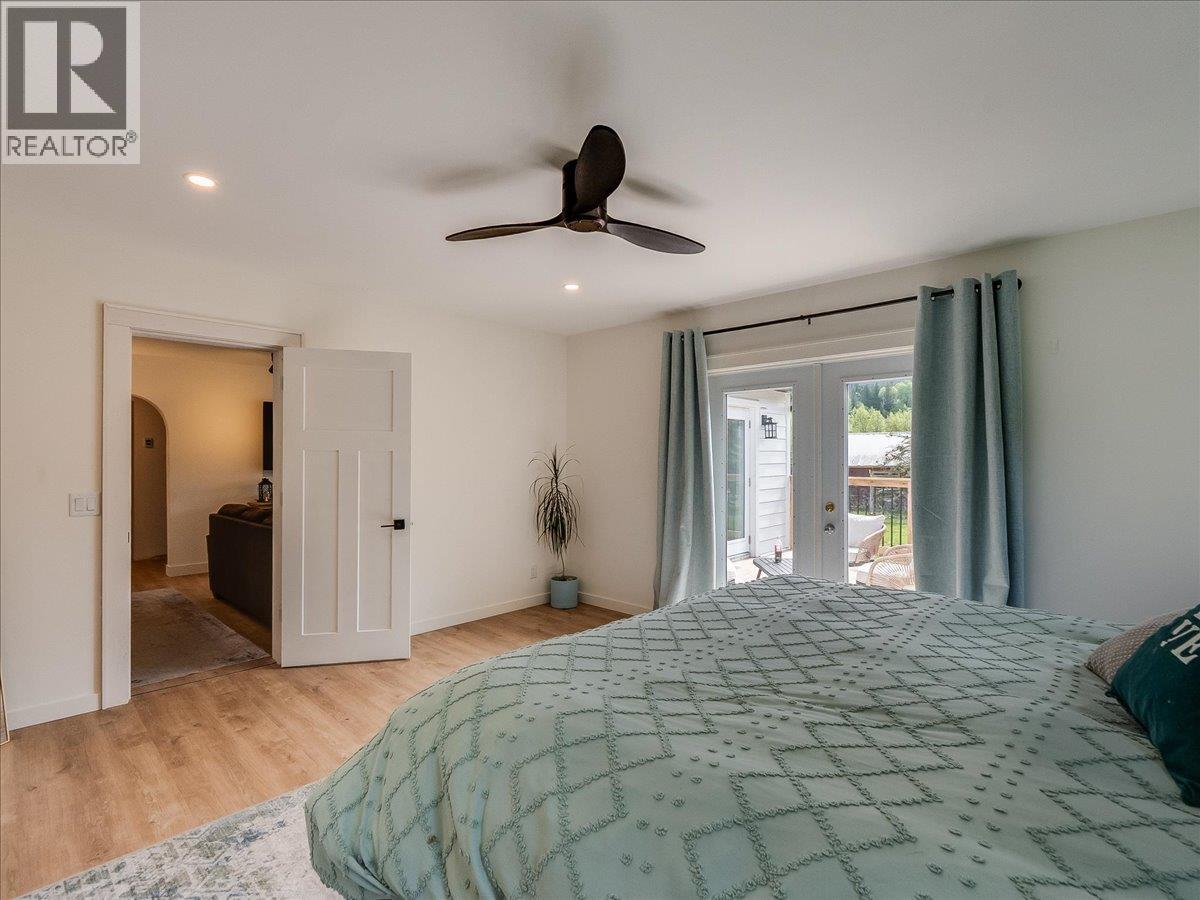 3018 6 Highway - 49